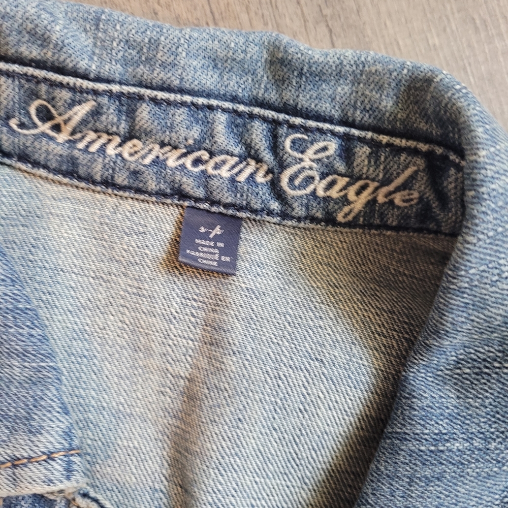 American eagle jean jacket. - Picture 2 of 3